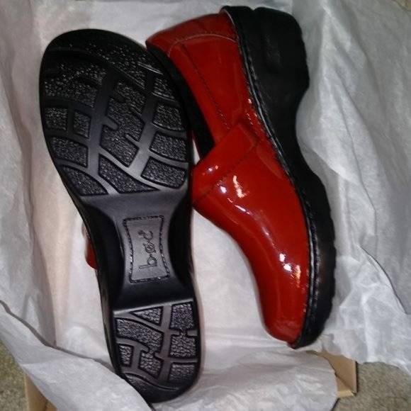 BOC SIZE 10 MED CLOGS - Picture 3 of 10